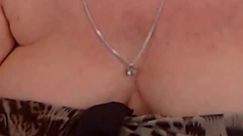 Snapshot of experiencedalana chatting on 01/19/25, 10:49 Alana online show from 01/19/25, 10:49