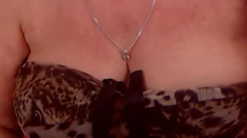Snapshot of experiencedalana chatting on 02/02/25, 01:23 Alana online show from 02/02/25, 01:23