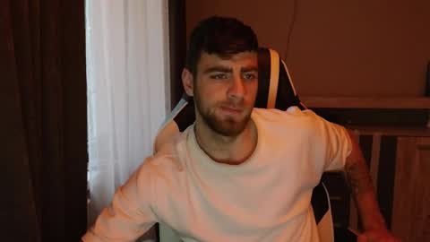 Sweetheart online show from 11/19/25, 01:22