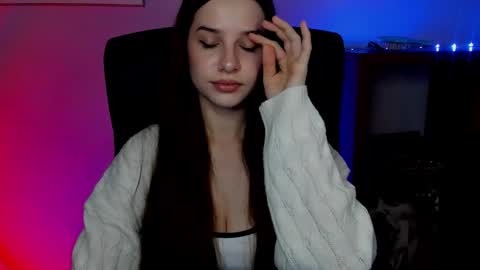 Maya online show from 02/17/26, 07:49