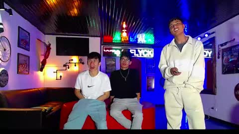 extrangers online show from 03/20/26, 12:10