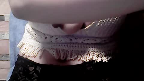 Snapshot of extremelydmilkyboobs chatting on 07/10/26, 09:45 extremelydmilkyboobs online show from 07/10/26, 09:45