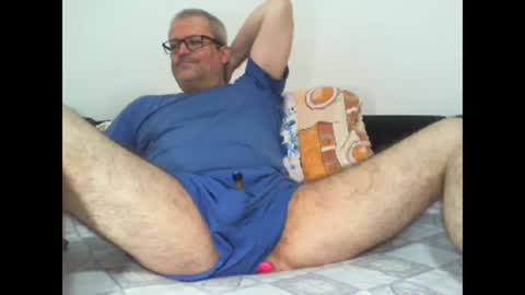 Snapshot of eyes12 chatting on 06/11/26, 01:49 GEORGE online show from 06/11/26, 01:49