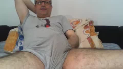 Snapshot of eyes12 chatting on 06/23/26, 05:16 GEORGE online show from 06/23/26, 05:16