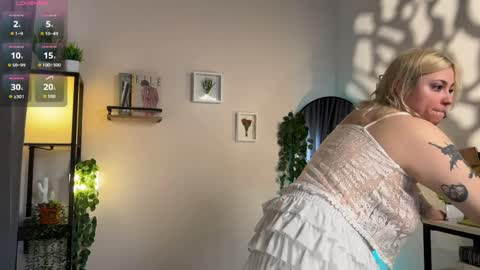 eyes_are_higher16333 online show from 04/10/26, 12:21