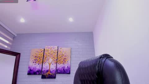      online show from 04/02/26, 03:31