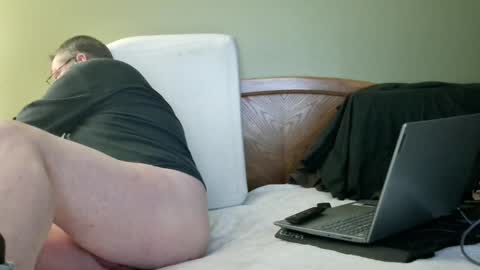 Eyeswideshut63 online show from 01/31/25, 02:28