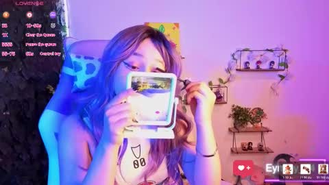 eymmy_24 online show from 03/08/26, 01:36