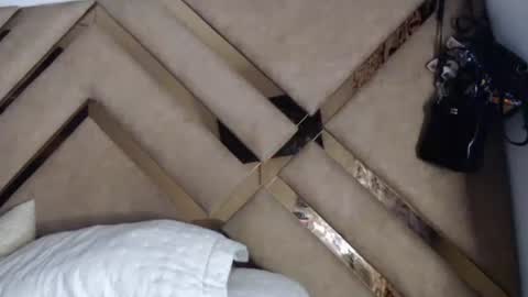 eyshaexotii online show from 09/22/25, 02:46