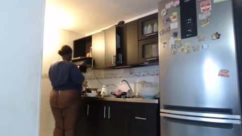 eyshaexotii online show from 11/17/25, 12:00