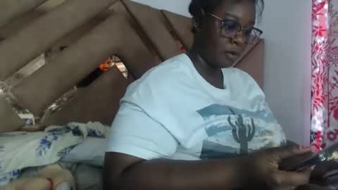 eyshaexotii online show from 05/18/26, 02:01