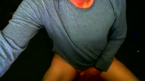 Snapshot of ezeslut4u chatting on 11/24/25, 09:20 ezeslut4u online show from 11/24/25, 09:20