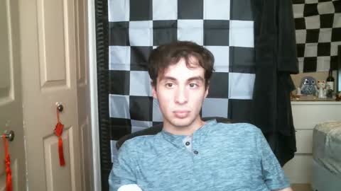 Ezra Naamah online show from 02/18/25, 08:36