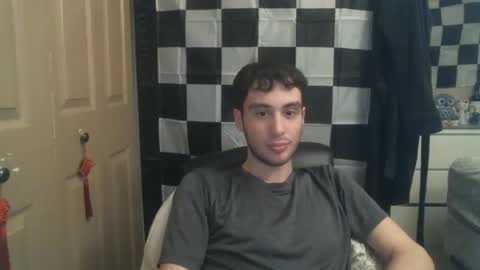 Ezra Naamah online show from 03/11/25, 12:00