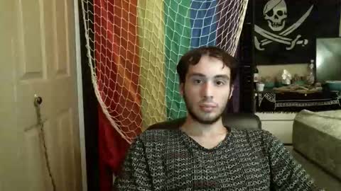 Ezra Naamah online show from 09/12/25, 12:11