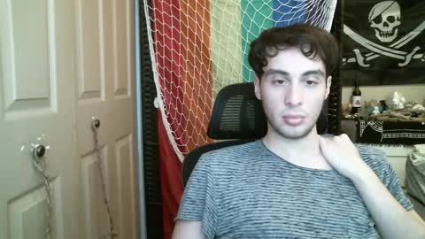 Ezra Naamah online show from 02/16/26, 09:44