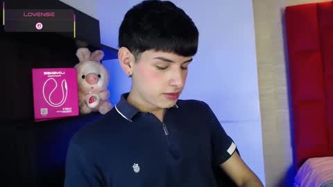 Juan online show from 10/25/25, 04:53