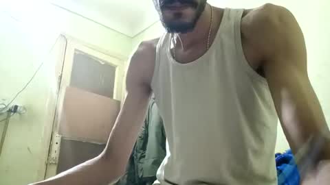 Snapshot of ezz_3zoo1 chatting on 06/23/26, 03:04 weza online show from 06/23/26, 03:04