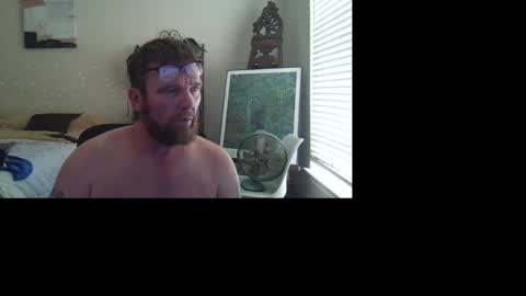 Snapshot of f33l_good chatting on 02/19/26, 04:14 F33l Good online show from 02/19/26, 04:14