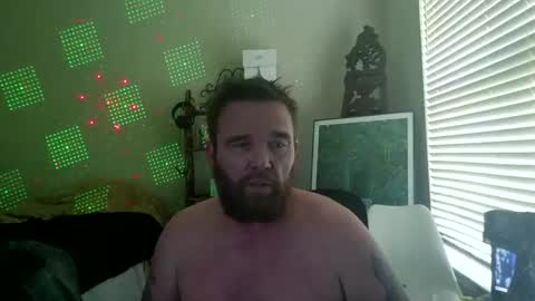 Snapshot of f33l_good chatting on 03/25/26, 02:01 F33l Good online show from 03/25/26, 02:01