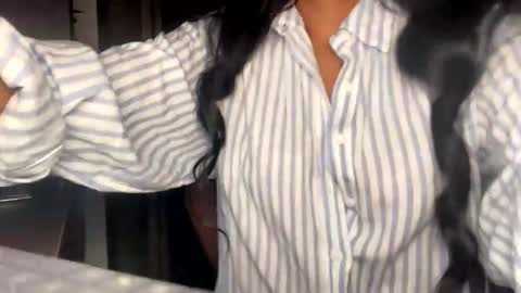 Thianna online show from 10/16/25, 08:48