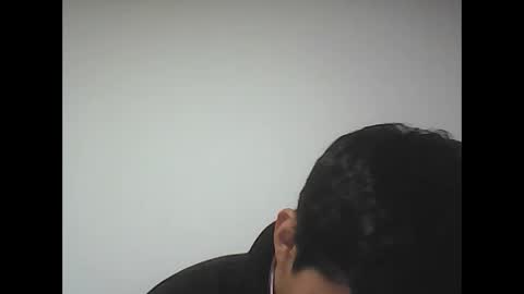 R online show from 10/03/25, 01:35