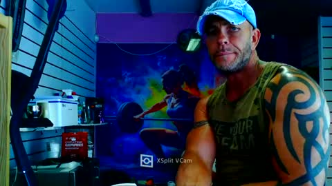Snapshot of fabxxxl chatting on 07/14/26, 12:33 fabxxxl online show from 07/14/26, 12:33