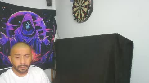 Mark online show from 07/08/26, 07:57