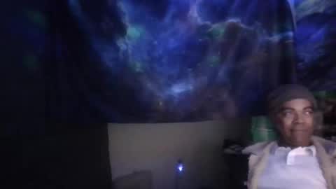 fadeyisteven32 online show from 12/16/25, 05:01