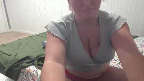 Faerie Dalelio online show from 12/19/24, 02:56