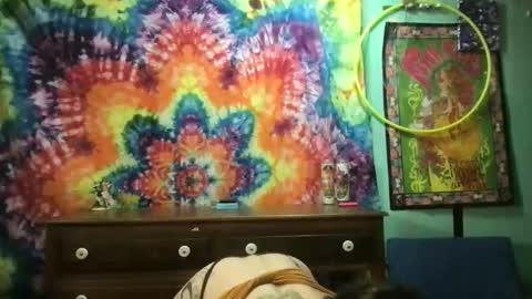 Fae online show from 11/17/25, 07:36