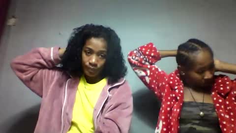 faiqua95 online show from 04/23/26, 04:09