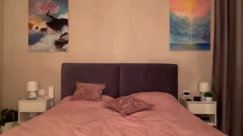 Snapshot of fairy_bloomix chatting on 03/04/25, 06:39 Bloom  online show from 03/04/25, 06:39