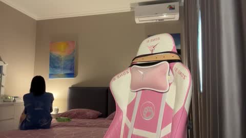 Snapshot of fairy_bloomix chatting on 09/24/25, 01:36 Bloom  online show from 09/24/25, 01:36