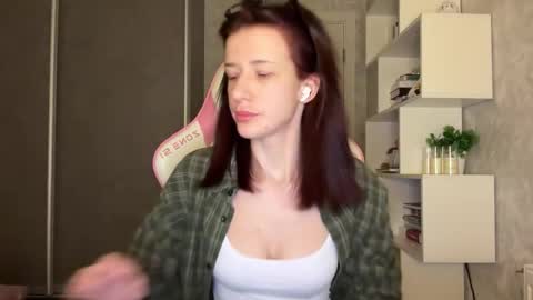 Bloom  online show from 02/15/26, 04:47