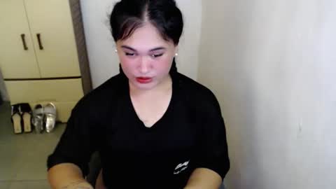 Snapshot of fairy_cuddle chatting on 05/25/26, 05:02 call me shanaia online show from 05/25/26, 05:02