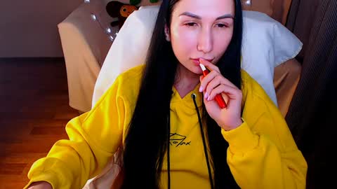 Elli  online show from 01/22/25, 03:40