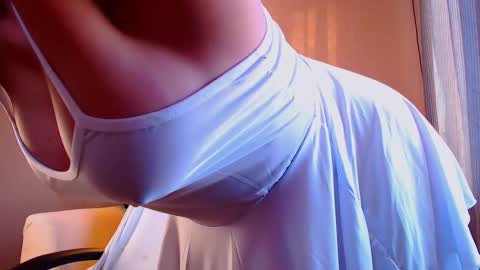 Elli  online show from 10/06/25, 02:14