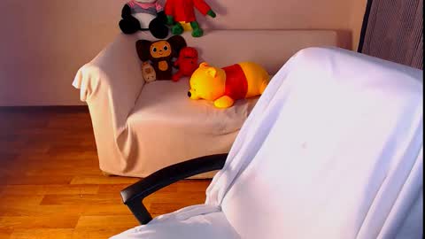 Elli  online show from 01/06/26, 09:50