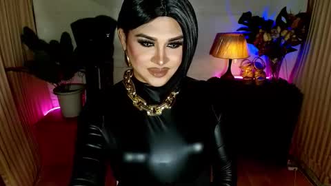 CLAUDIA VALVALERA online show from 11/13/25, 07:29