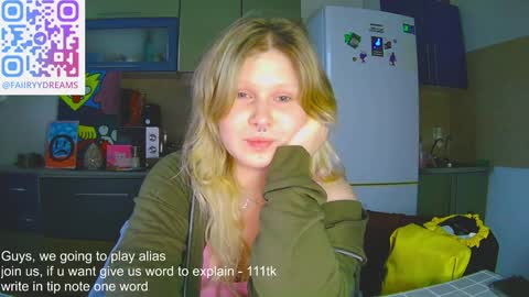 Snapshot of fairydreams_ chatting on 01/30/25, 01:10 Arisha online show from 01/30/25, 01:10