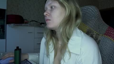 Snapshot of fairydreams_ chatting on 12/04/25, 12:03 Arisha online show from 12/04/25, 12:03