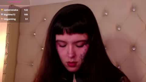 Snapshot of fairyflexxx chatting on 12/04/24, 04:16 Fairy online show from 12/04/24, 04:16