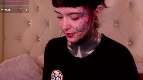 Snapshot of fairyflexxx chatting on 12/17/24, 12:54 Fairy online show from 12/17/24, 12:54