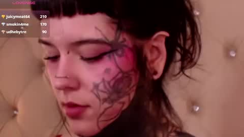 Snapshot of fairyflexxx chatting on 12/24/24, 04:19 Fairy online show from 12/24/24, 04:19