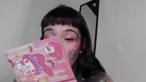 Snapshot of fairyflexxx chatting on 01/11/25, 11:46 Fairy online show from 01/11/25, 11:46