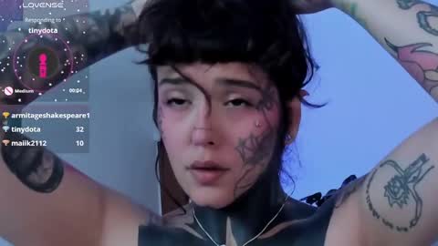 Snapshot of fairyflexxx chatting on 03/09/25, 12:53 Fairy online show from 03/09/25, 12:53