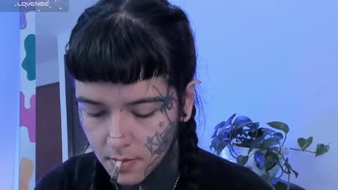 Snapshot of fairyflexxx chatting on 03/11/25, 10:29 Fairy online show from 03/11/25, 10:29