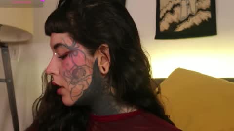 Snapshot of fairyflexxx chatting on 09/25/25, 07:01 Fairy online show from 09/25/25, 07:01