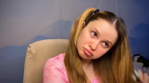 Ilona online show from 02/17/26, 10:34